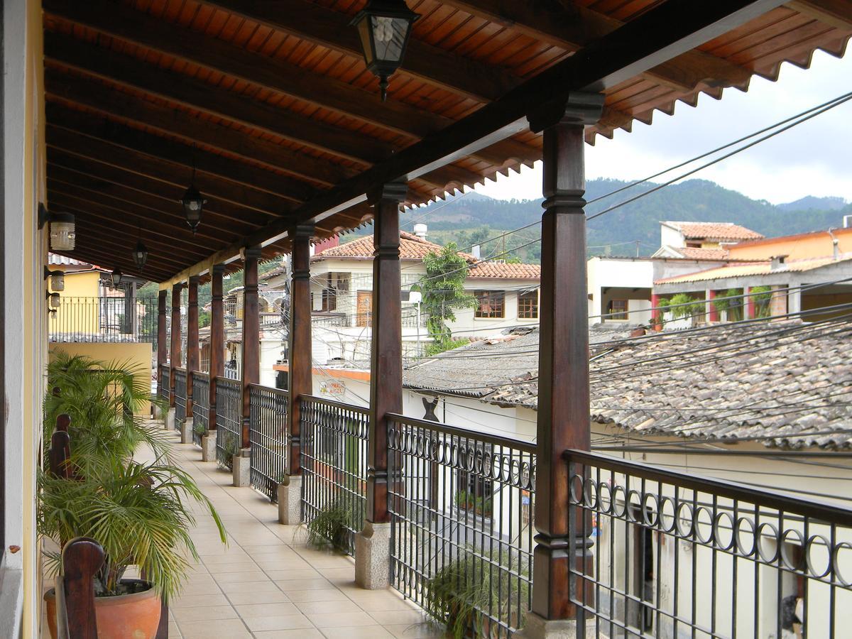 Berakah B&B- Central Park Copán Exterior foto